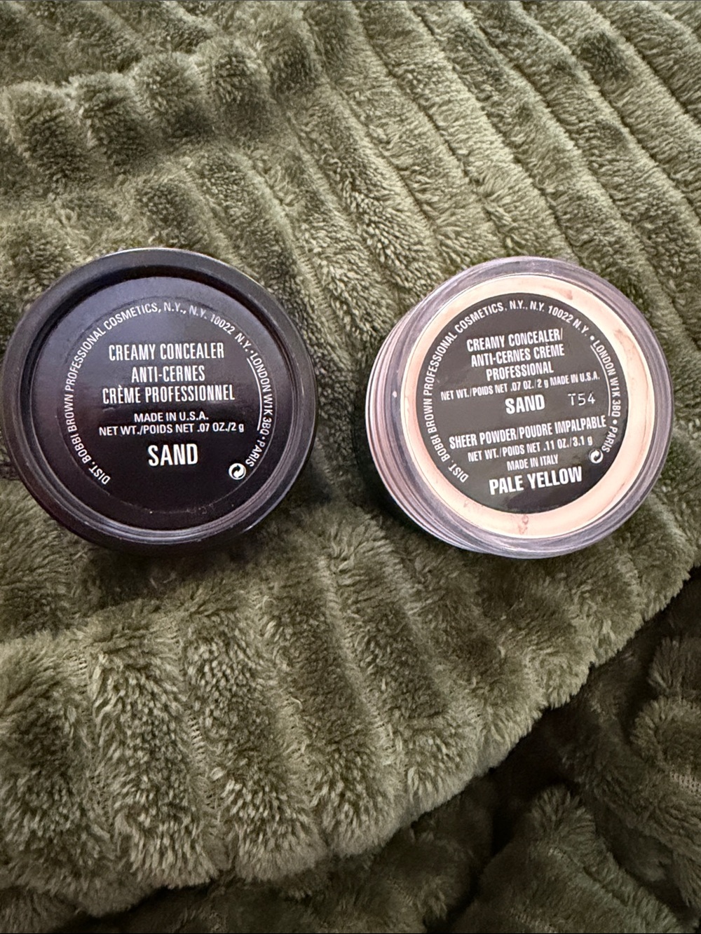 Bobbi Brown concealer pot Sand